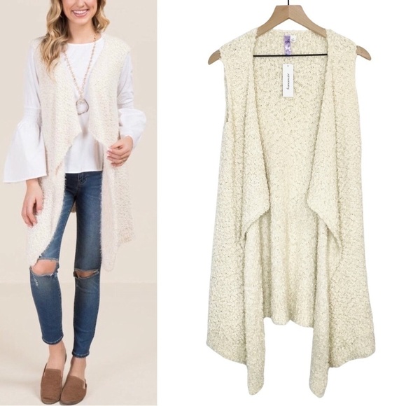 New! Francesca’s Alya Soft Sherpa Faux Fur Teddy Fuzzy Waterfall Sweater Vest - Picture 1 of 12